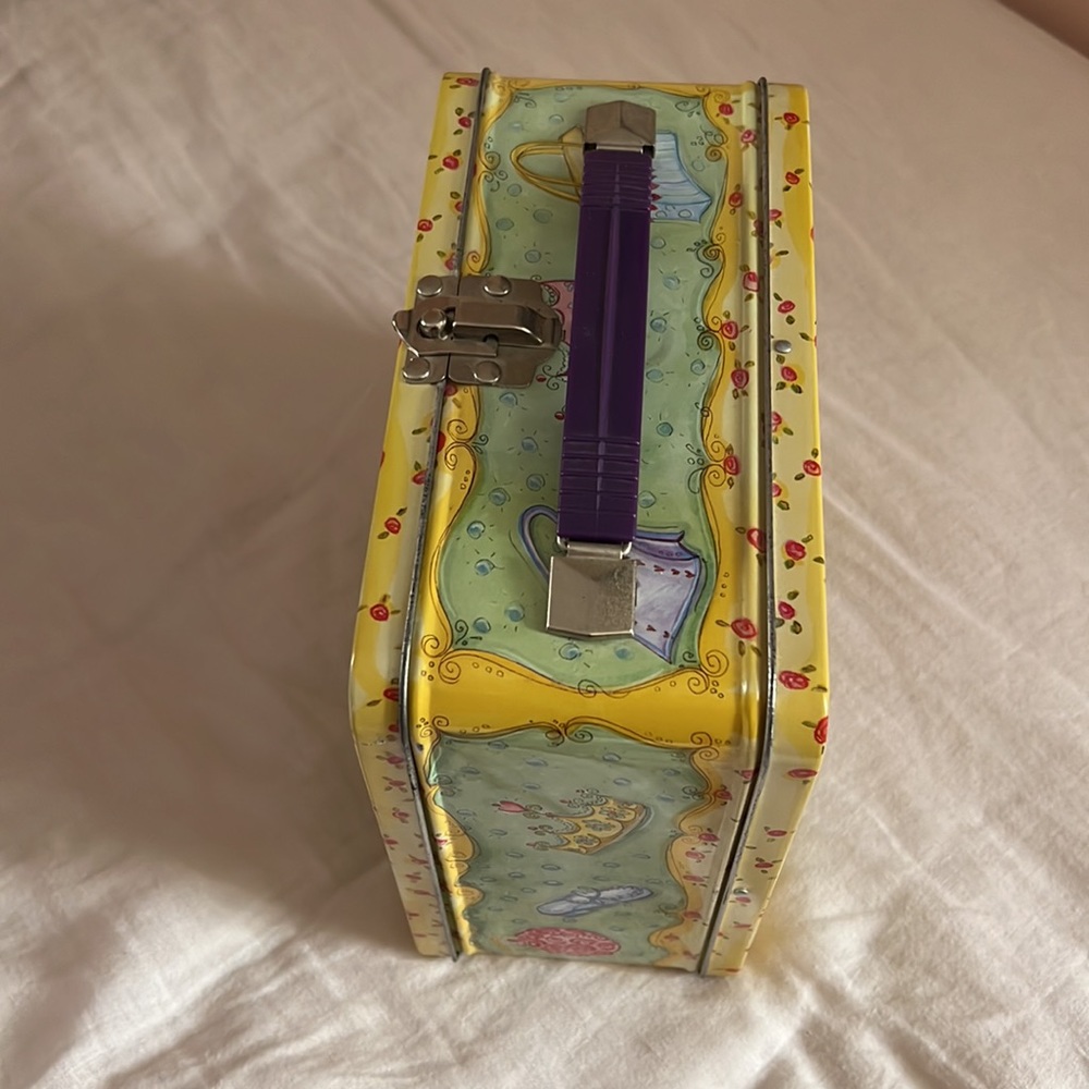 Brighton Lunch Box - Picture 2 of 3